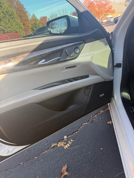 2017 Cadillac CT6 - Image 8 of 10