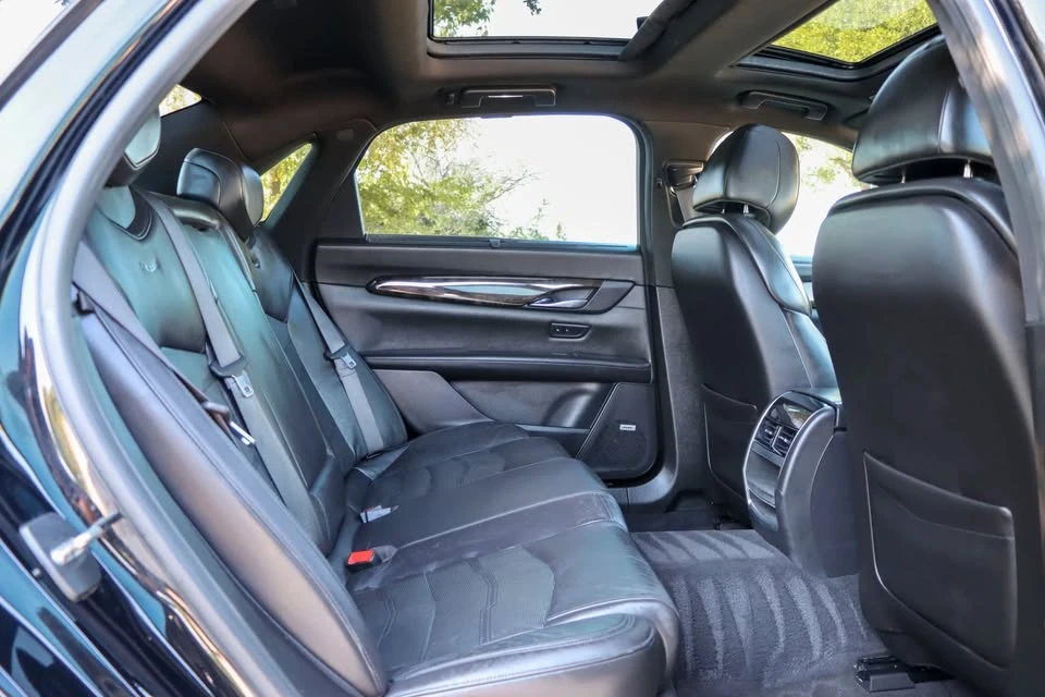 2017 Cadillac CT6 - Image 7 of 16