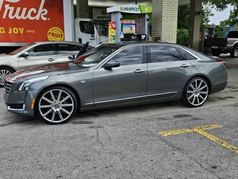 2017 Cadillac CT6 - Image 18 of 20