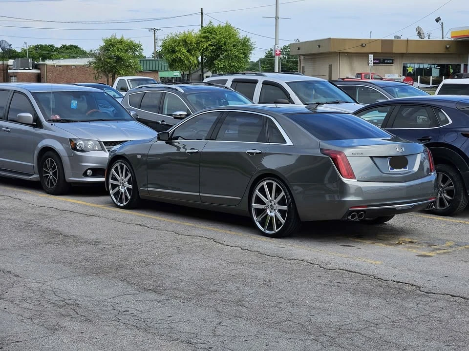 2017 Cadillac CT6 - Image 19 of 20