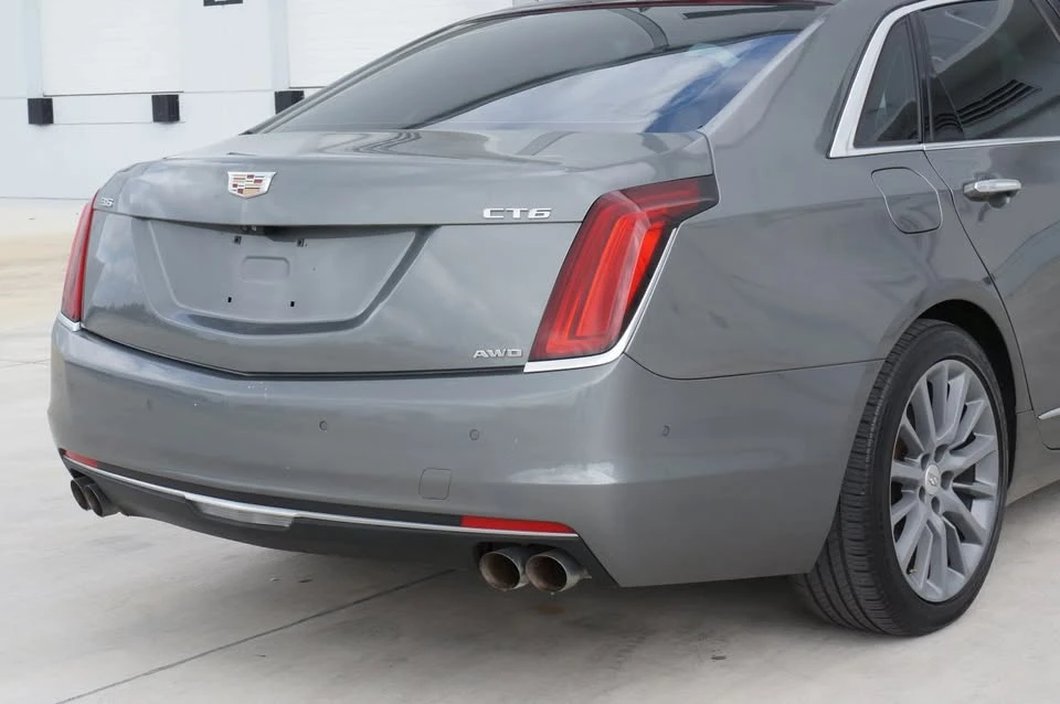 2017 Cadillac CT6 - Image 16 of 19