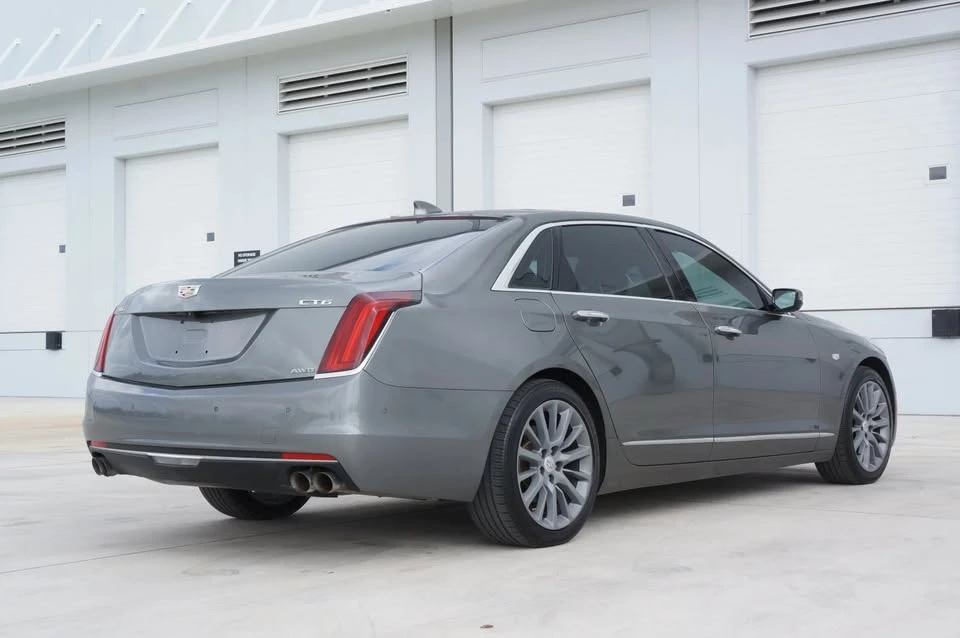 2017 Cadillac CT6 - Image 11 of 19