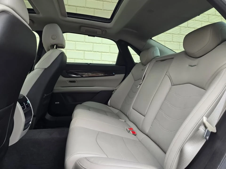 2017 Cadillac CT6 - Image 18 of 19
