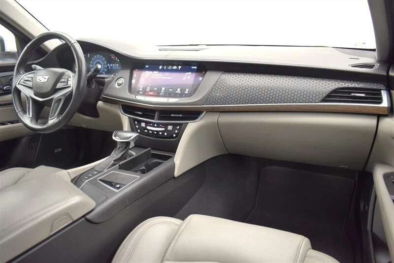 2017 Cadillac CT6 - Image 12 of 18