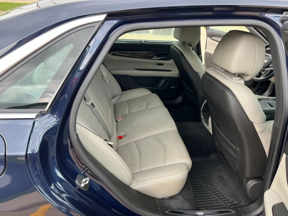 2017 Cadillac CT6 - Image 8 of 14