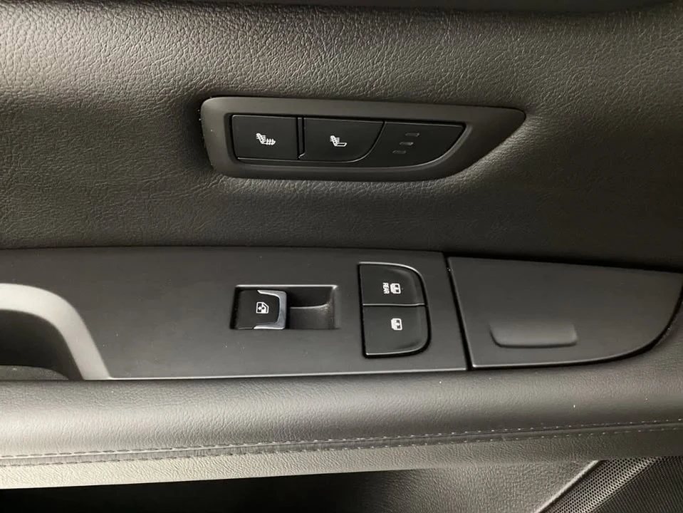 2017 Cadillac CT6 - Image 16 of 20
