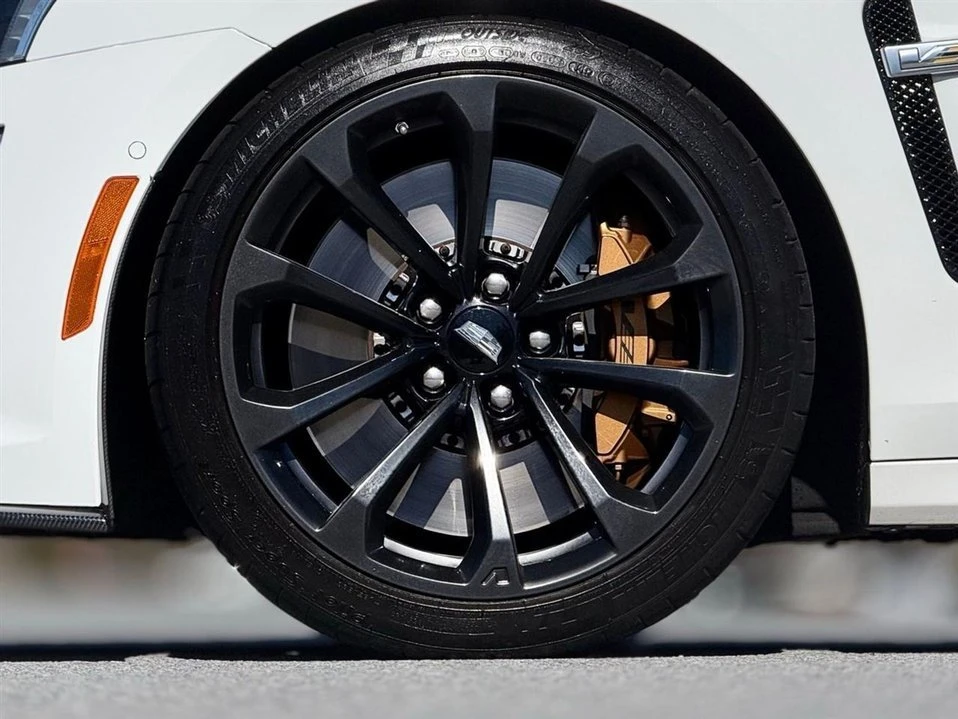 2017 Cadillac CTS-V 3rd Gen - Image 17 of 20