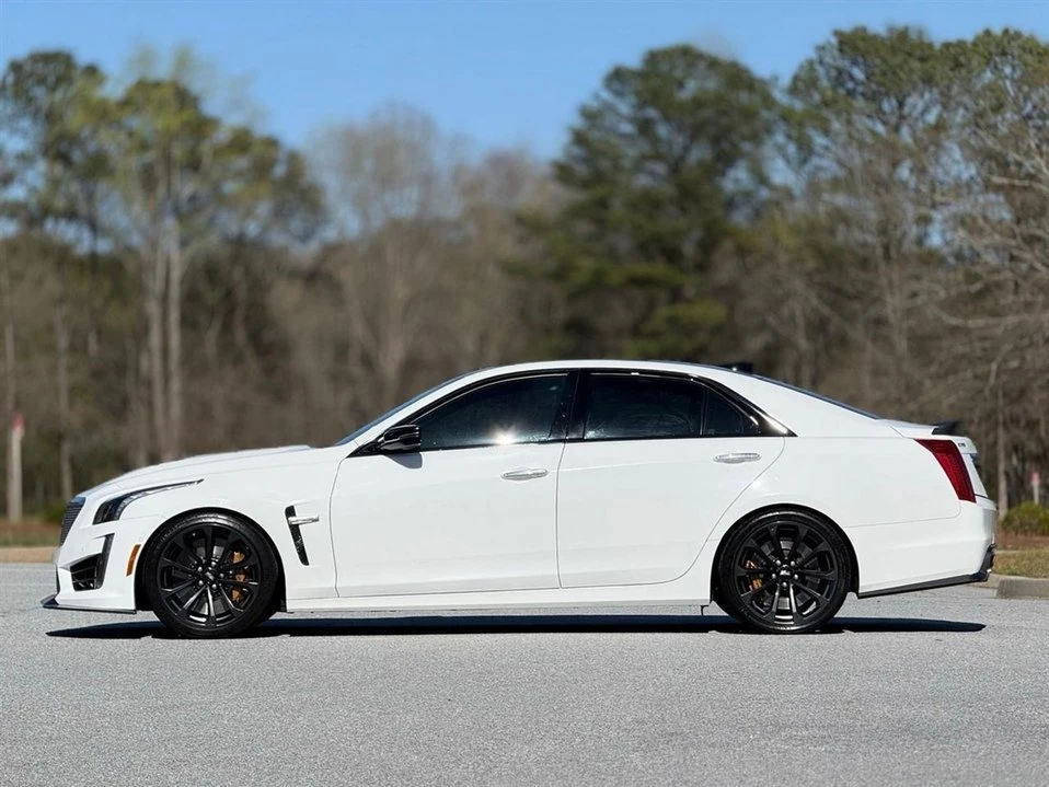 2017 Cadillac CTS-V 3rd Gen - Image 8 of 20