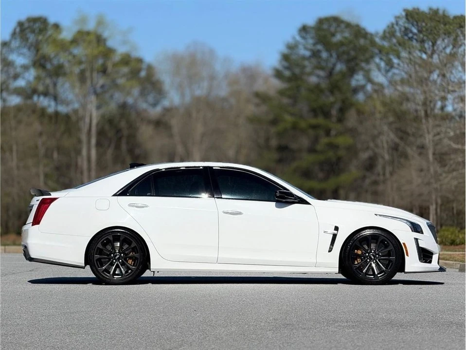 2017 Cadillac CTS-V 3rd Gen - Image 11 of 20