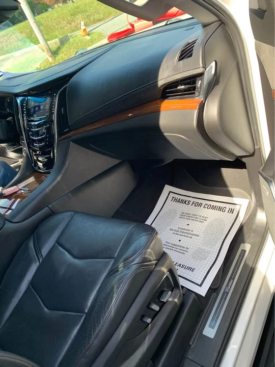2017 Cadillac Escalade 4th Gen - Image 4 of 4