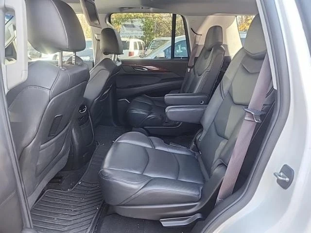 2017 Cadillac Escalade 4th Gen - Image 2 of 8