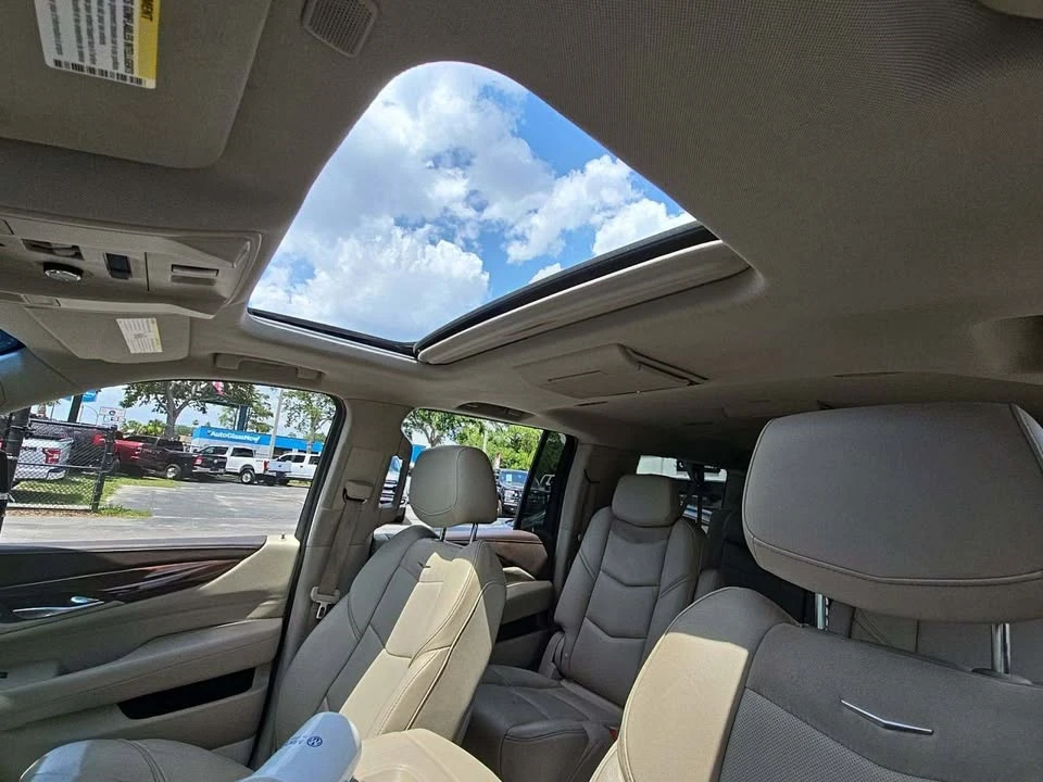 2017 Cadillac Escalade 4th Gen - Image 7 of 10