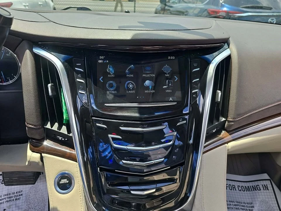 2017 Cadillac Escalade 4th Gen - Image 2 of 10