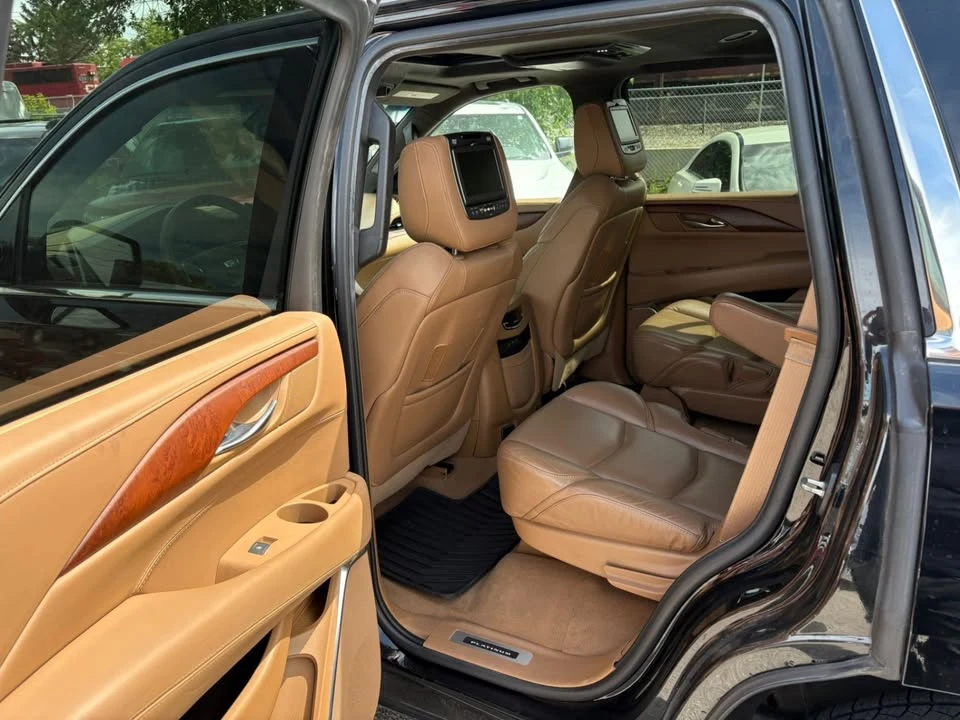 2017 Cadillac Escalade 4th Gen - Image 11 of 15