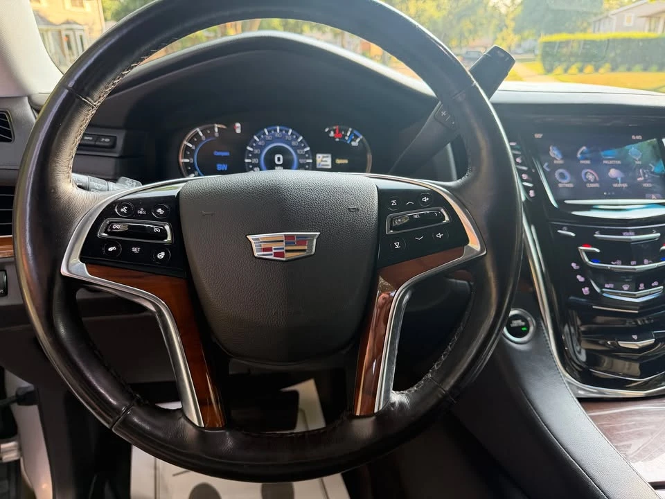 2017 Cadillac Escalade 4th Gen - Image 5 of 8
