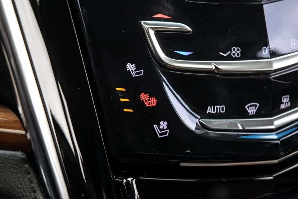 2017 Cadillac Escalade 4th Gen - Image 19 of 20