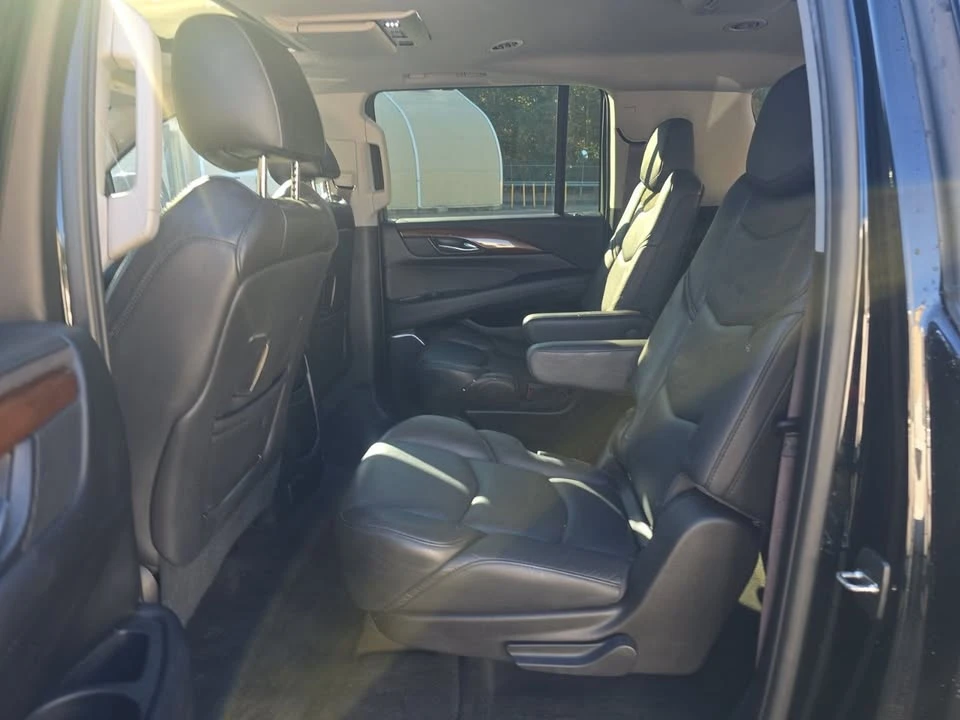 2017 Cadillac Escalade 4th Gen - Image 5 of 5