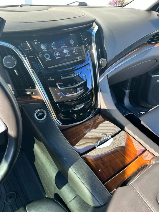 2017 Cadillac Escalade 4th Gen - Image 4 of 14