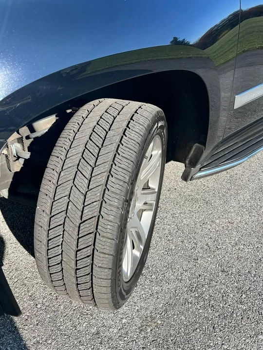2017 Cadillac Escalade 4th Gen - Image 9 of 14