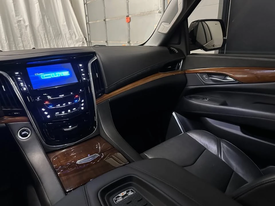 2017 Cadillac Escalade 4th Gen - Image 13 of 17