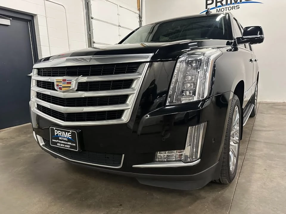 2017 Cadillac Escalade 4th Gen - Image 3 of 17