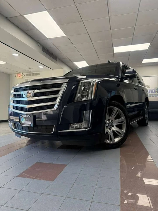 2017 Cadillac Escalade 4th Gen - Image 3 of 12
