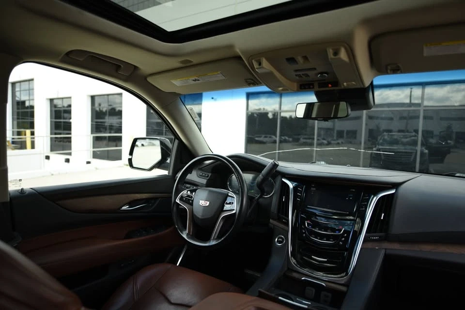 2017 Cadillac Escalade 4th Gen - Image 16 of 18