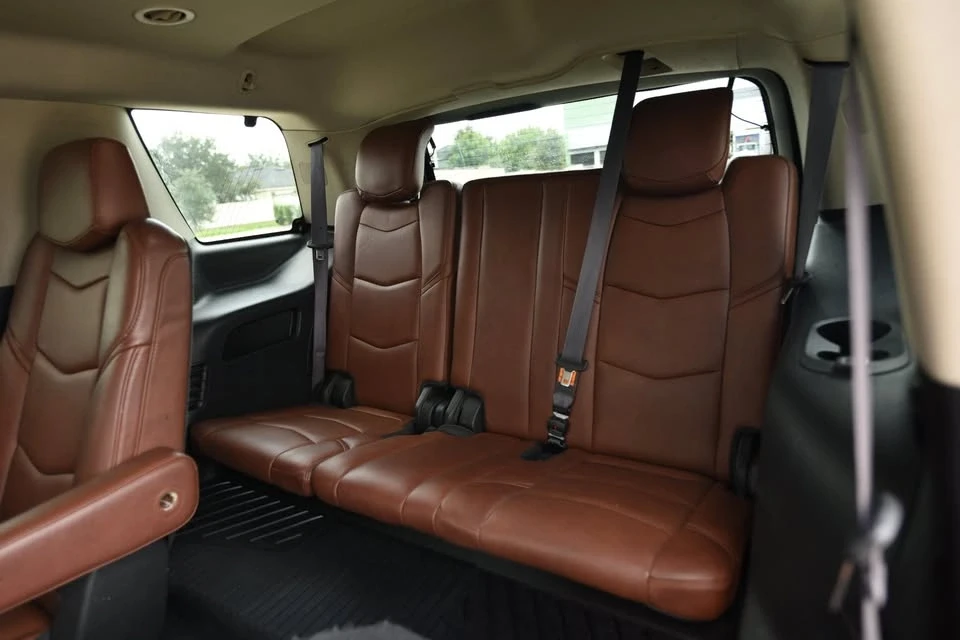 2017 Cadillac Escalade 4th Gen - Image 13 of 18