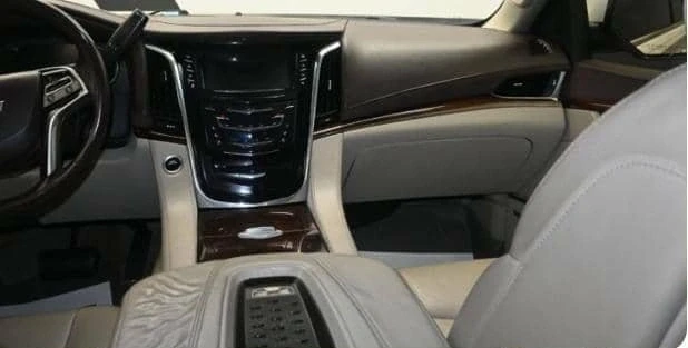 2017 Cadillac Escalade 4th Gen - Image 2 of 3