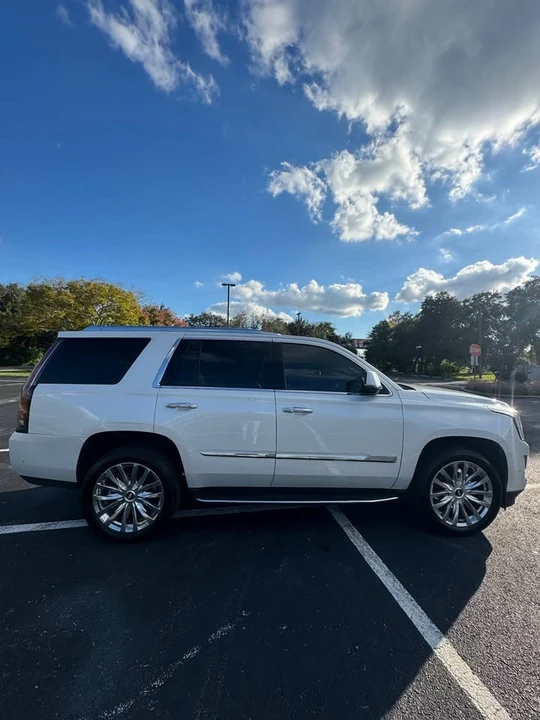 2017 Cadillac Escalade 4th Gen - Image 7 of 11