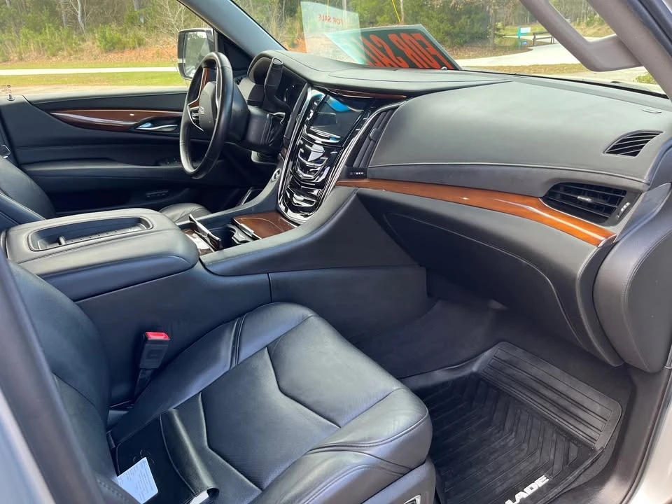 2017 Cadillac Escalade 4th Gen - Image 7 of 20