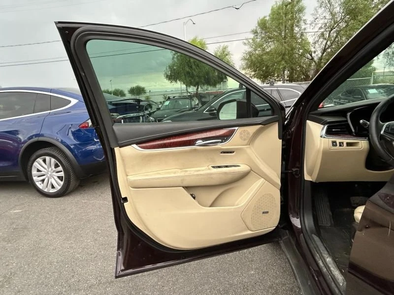 2017 Cadillac XT5 - Image 6 of 13