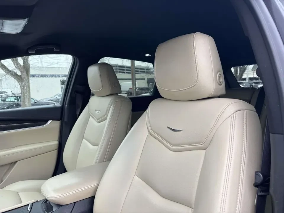 2017 Cadillac XT5 - Image 10 of 20