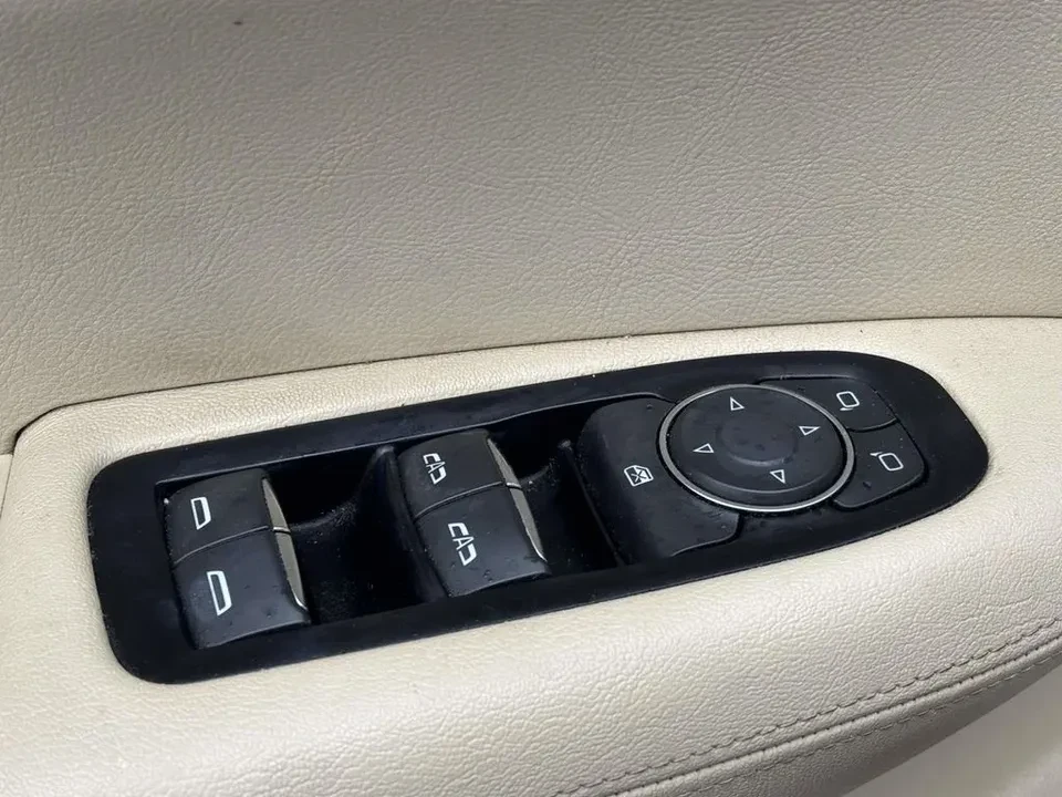 2017 Cadillac XT5 - Image 13 of 20