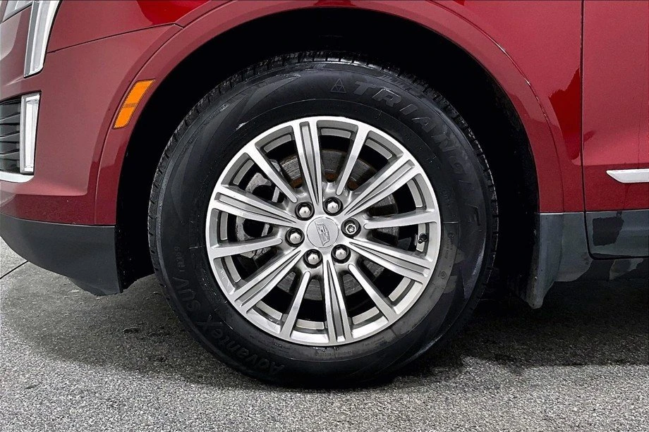 2017 Cadillac XT5 - Image 7 of 10