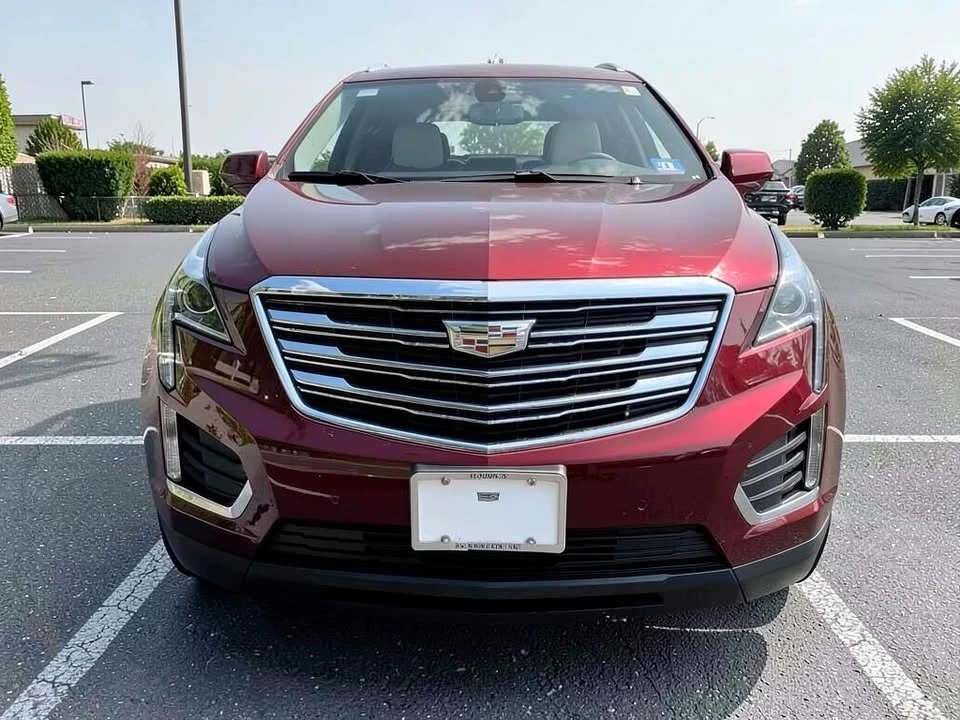 2017 Cadillac XT5 - Image 2 of 3