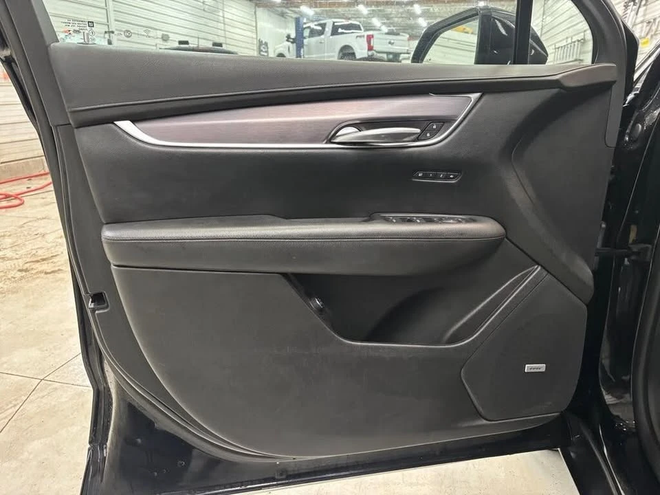 2017 Cadillac XT5 - Image 11 of 20