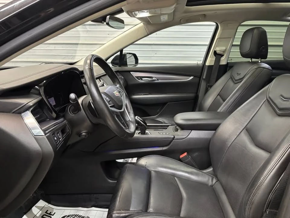 2017 Cadillac XT5 - Image 10 of 20
