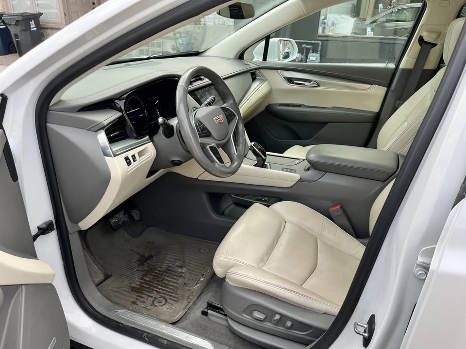 2017 Cadillac XT5 - Image 5 of 18