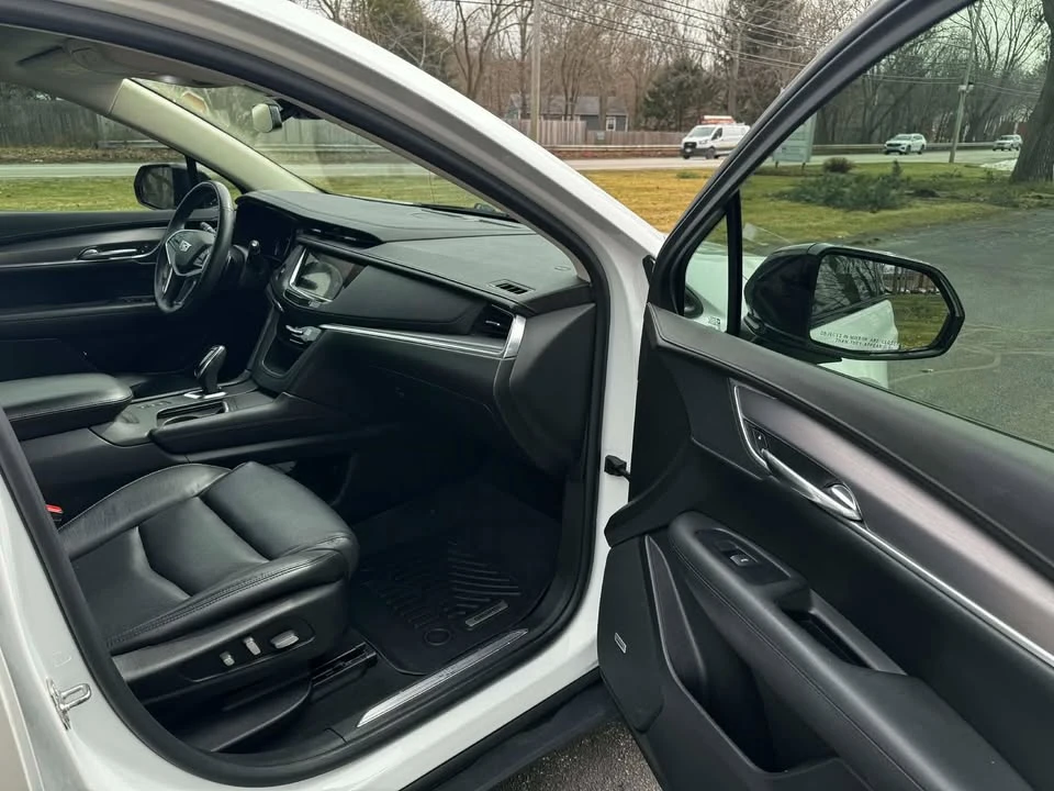2017 Cadillac XT5 - Image 11 of 20