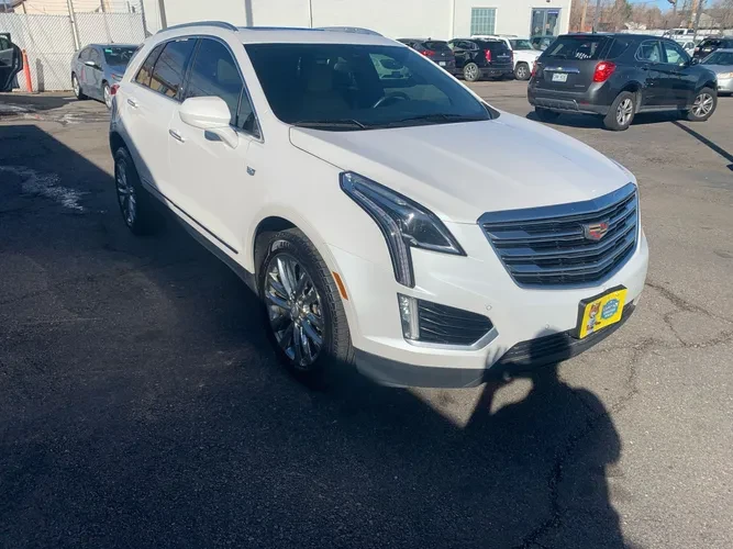 2017 Cadillac XT5 - Image 2 of 7