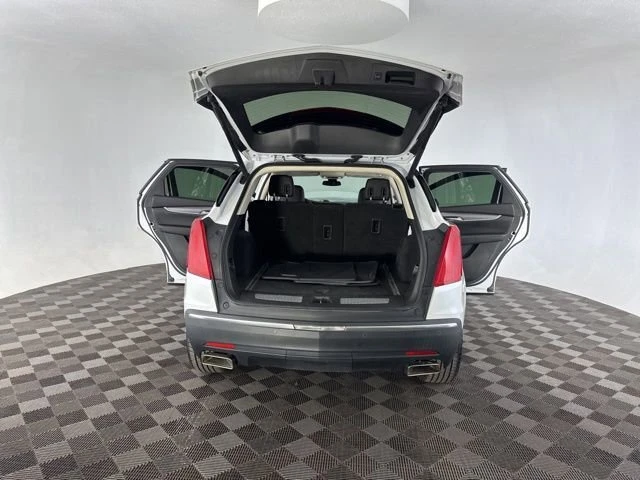 2017 Cadillac XT5 - Image 15 of 20