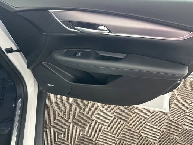 2017 Cadillac XT5 - Image 19 of 20