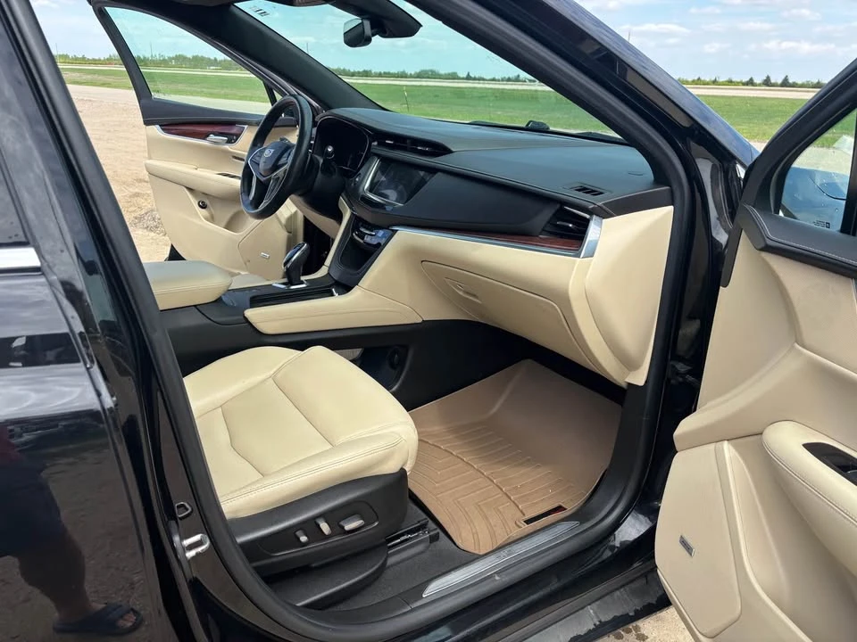 2017 Cadillac XT5 - Image 9 of 12