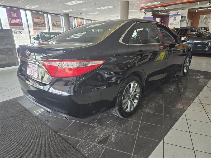 2017 Toyota Camry 7th Gen - Image 4 of 4