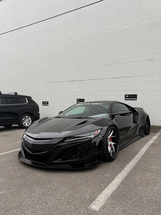 2017 Acura NC1 NSX - Image 3 of 11