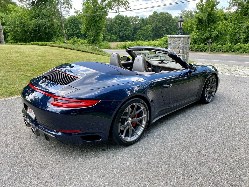 2017 Porsche 991 Carrera 4S - Image 25 of 29