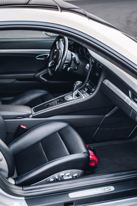 2017 Porsche 991 Carrera 4S - Image 17 of 30