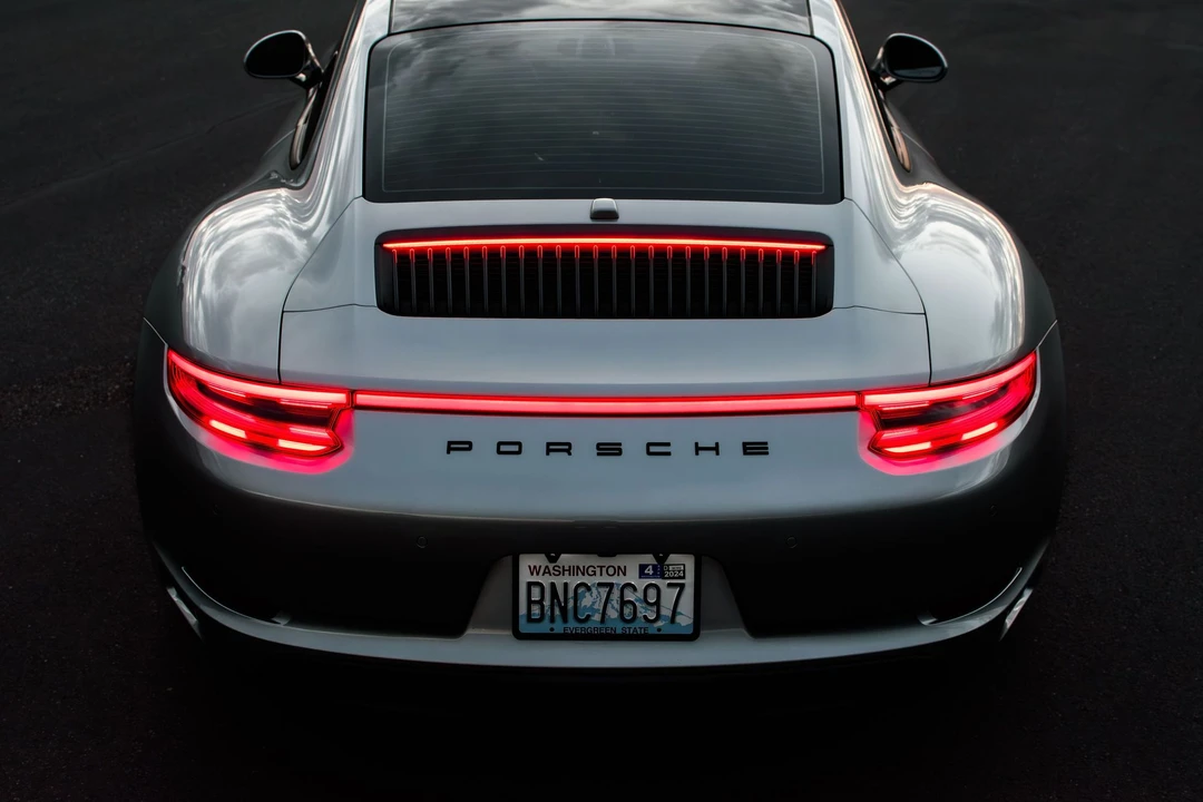 2017 Porsche 991 Carrera 4S - Image 27 of 30