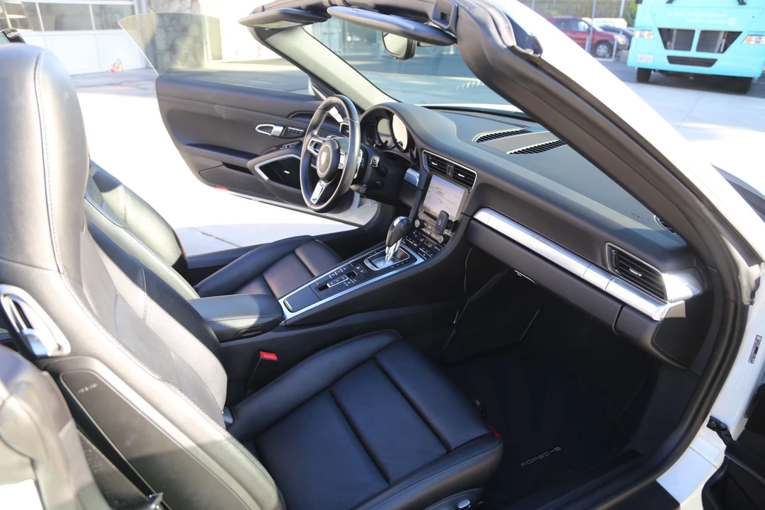 2017 Porsche 991 Carrera - Image 12 of 19
